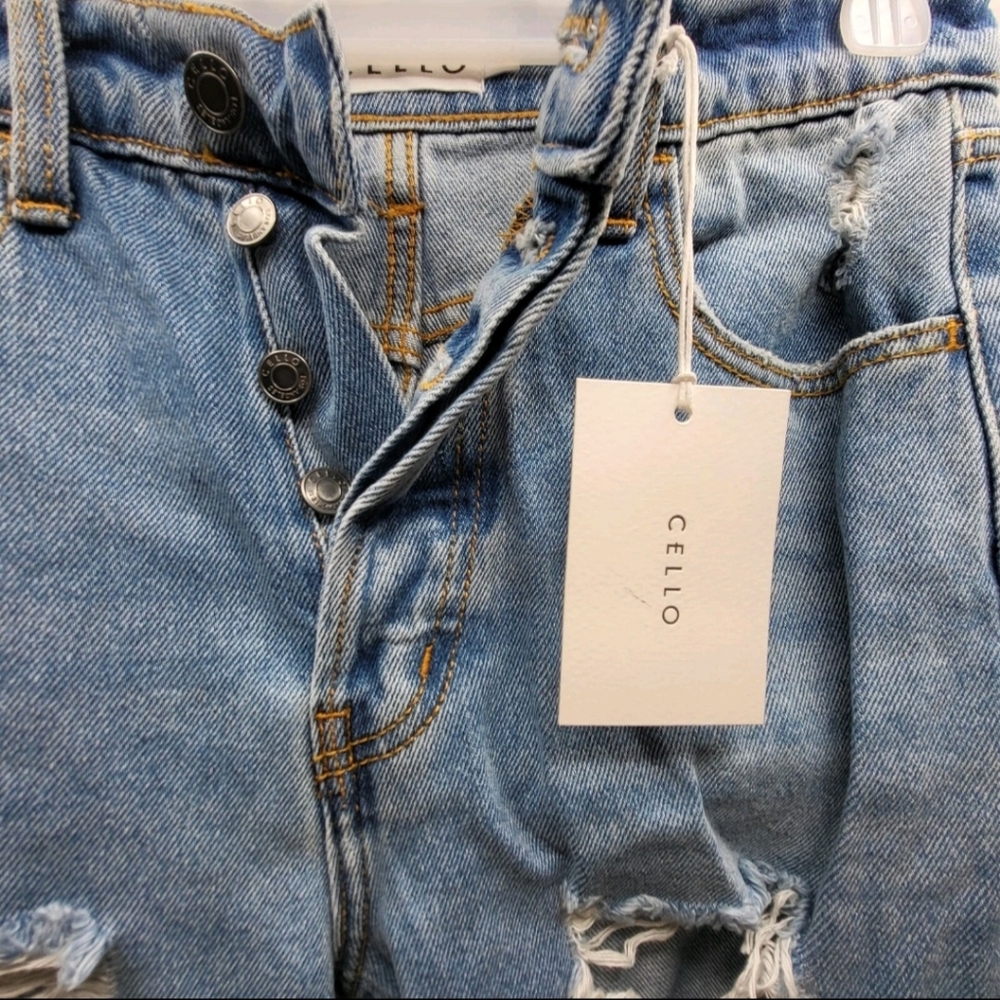 CELLO WOMEN'S SUPER HIGH DISTRESSED DADS JEANS SIZE 28 NWT - Picture 3 of 9